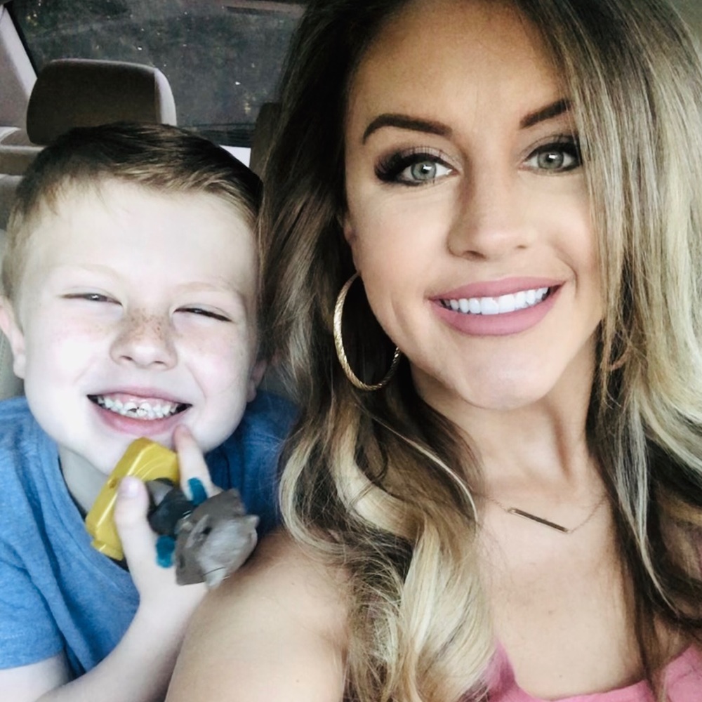 Meet your Posher, April